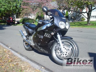 1990 Yamaha FZR 1000 (reduced effect) photo